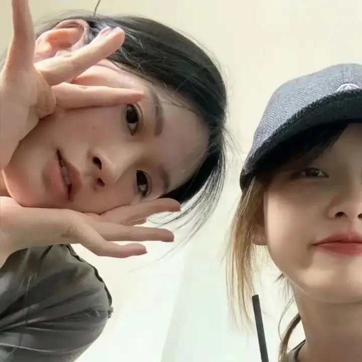 九朵云